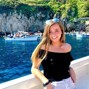 Meet your Posher, Catherine